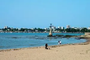 圣纳泽尔城海洋公寓酒店 圣纳泽尔
